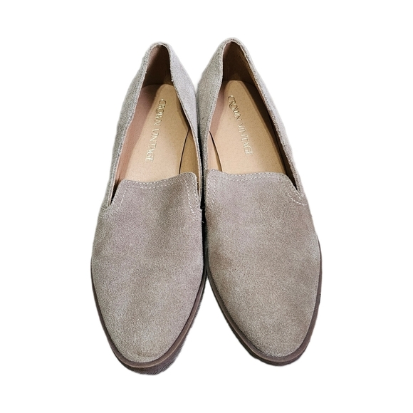 Crown Vintage Loafer Women's Tan Suede Shoes Size 9 - Picture 2 of 8